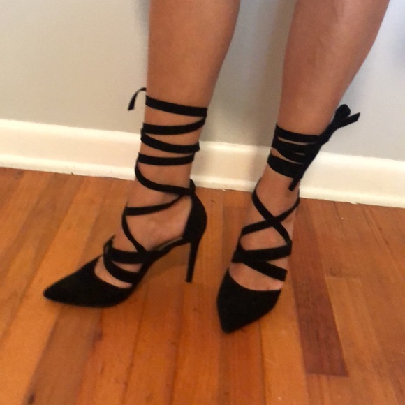 Wrap around lace up Heels - Picture 3 of 7